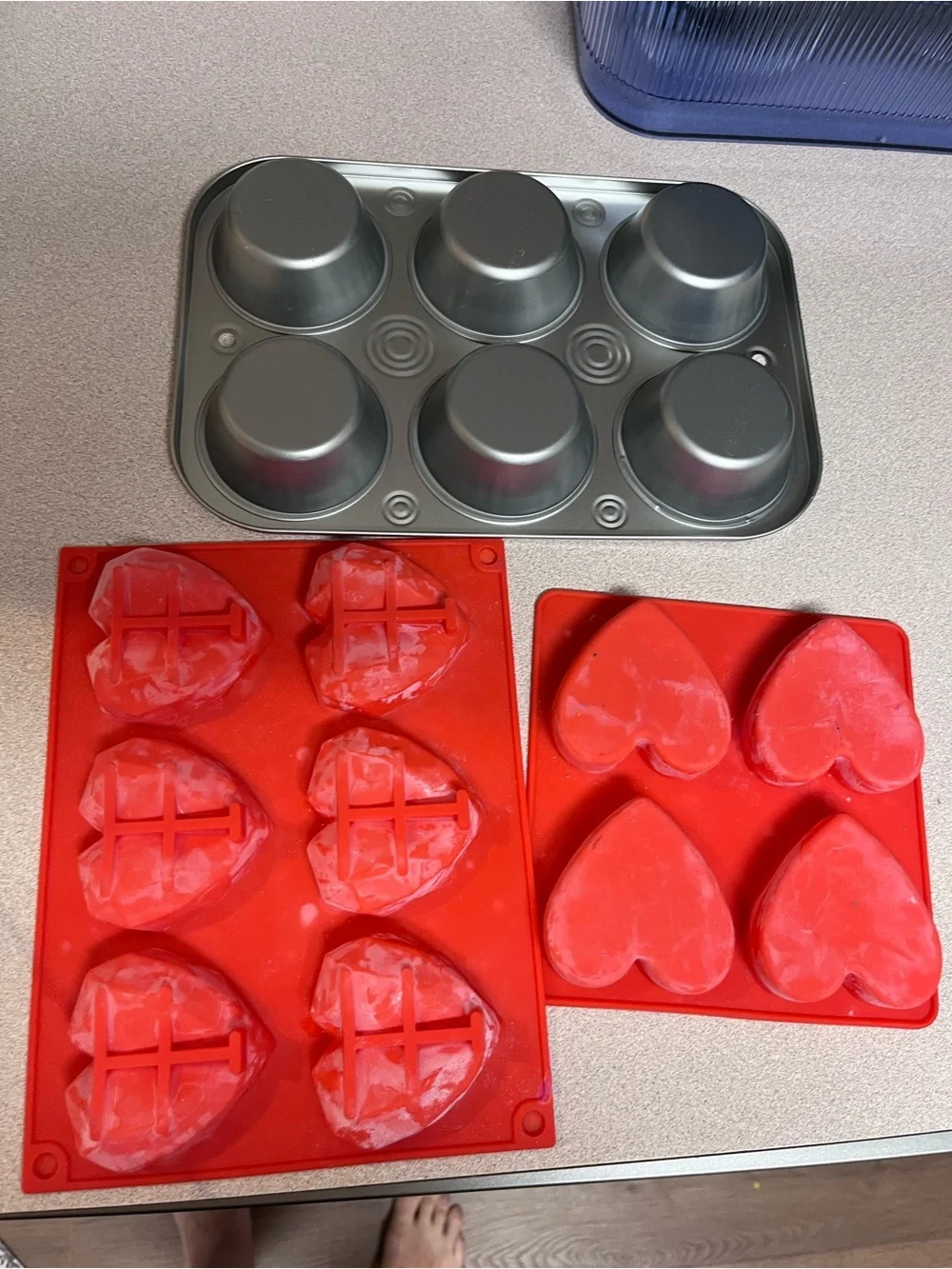 Silicone Heart and Faceted Mold Set with Nonstick Muffin Tin - Red